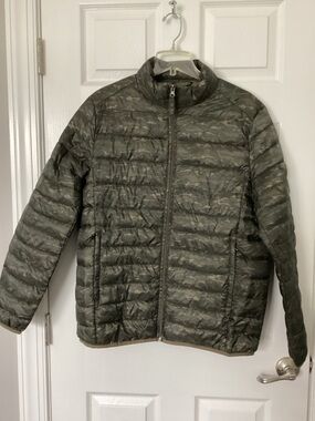 Amazon Essentials Green Camo Quilted Jacket